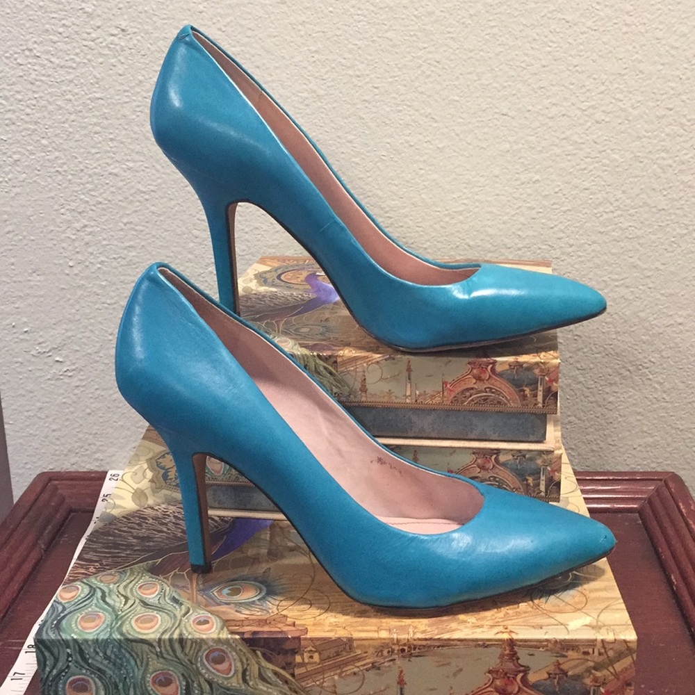 Vince Camuto Leather Heels